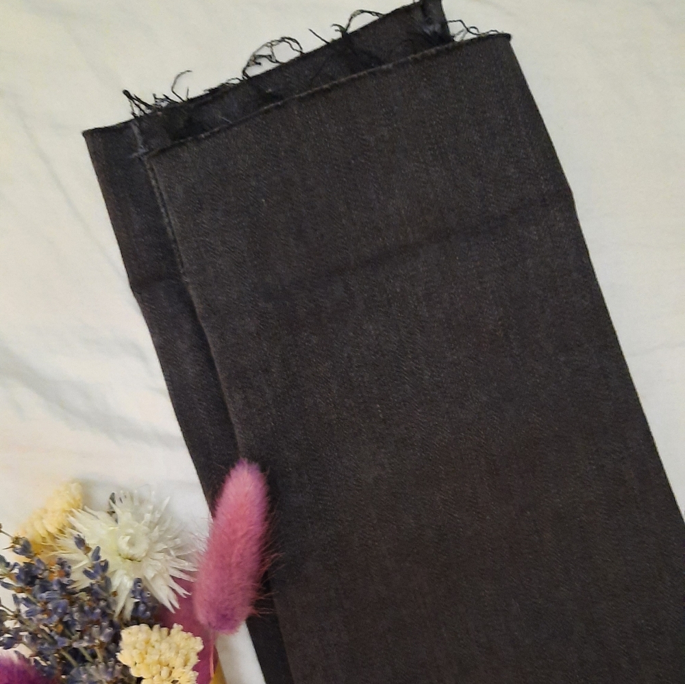 Levi Strauss Women's Skinny Jeans - Picture 6 of 7